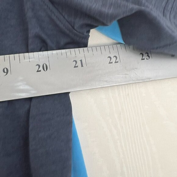 J.Lindeberg Men's American Fit Polo Shirt Blue & Navy Size 100% Polyester XL - Picture 7 of 12